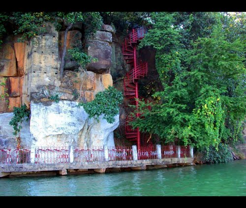 Chandi Mandir, Brajrajnagar