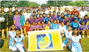 Women-inter-district-football-match1