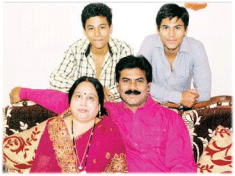 Devendra kar & his family