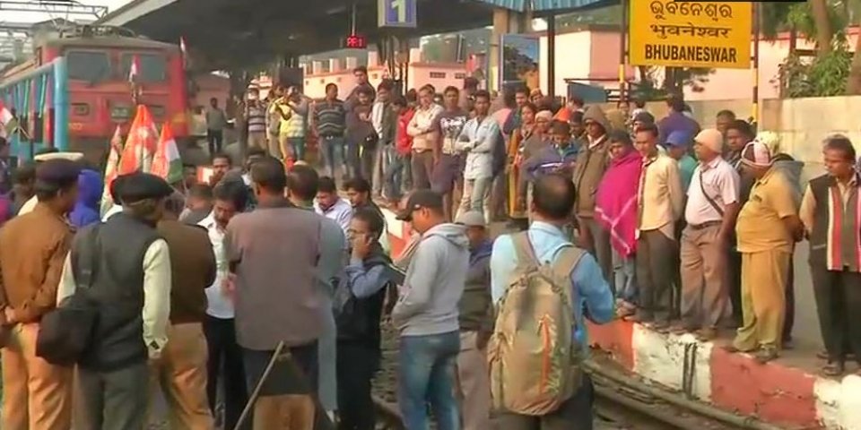 Dawn-to-dusk shutdown in Odisha after Kunduli gang rape victim commits suicide